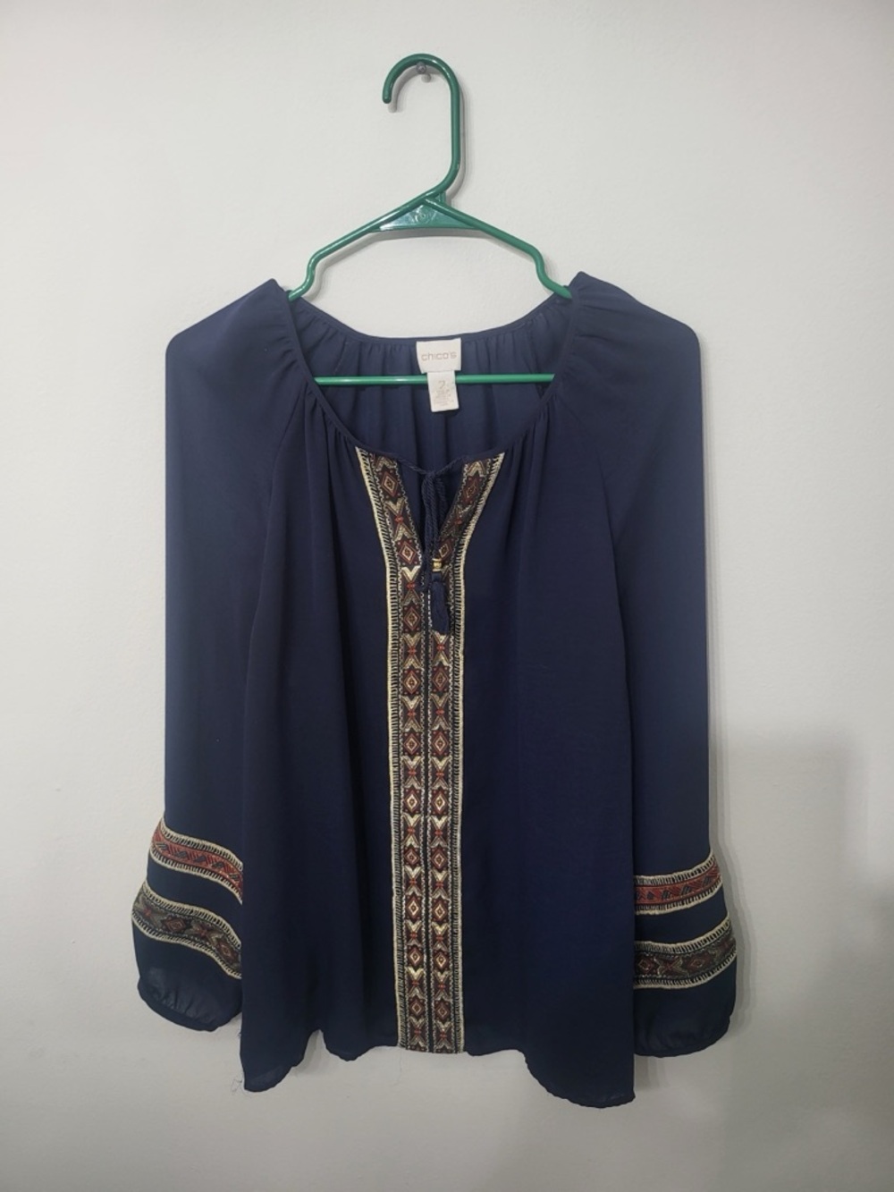 Women’s Chico’s Navy Embroidered Peasant Blouse Size 2 (L)
